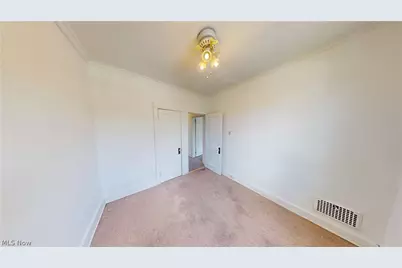 736 Oakmont Avenue, Steubenville, OH 43952 - Photo 12