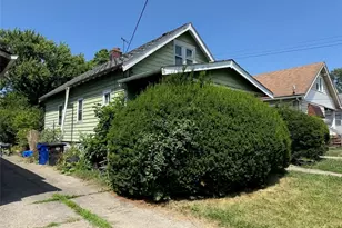 10205 Sandusky Ave, Loveland, OH 44105 - Photo 2
