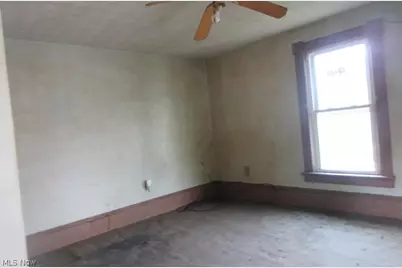 176 E Maryland Avenue, Sebring, OH 44672 - Photo 16