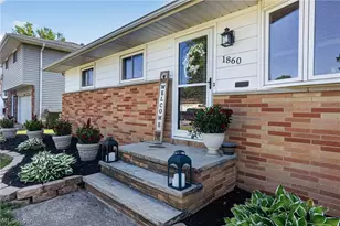 1860 Ridgewick Dr, Wickliffe, OH 44092 - Photo 2