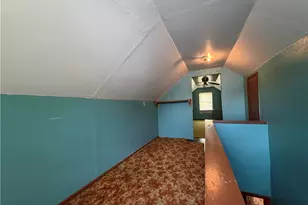 2544 Gilbert Ave NE, Canton, OH 44705 - Photo 20