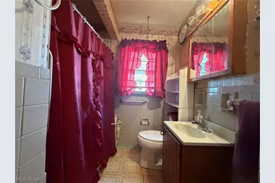 2544 Gilbert Avenue NE, Canton, OH 44705 - Photo 18