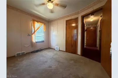 2544 Gilbert Avenue NE, Canton, OH 44705 - Photo 16