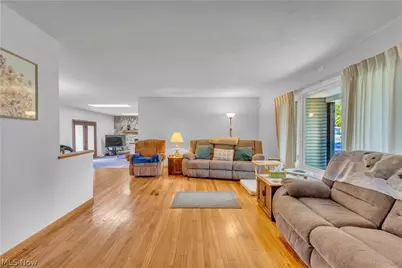 7170 Kingsview Road, Sagamore Hills, OH 44067 - Photo 4