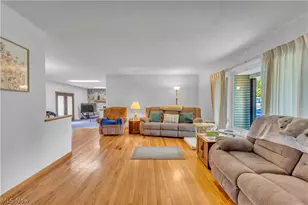 7170 Kingsview Rd, Sagamore Hills, OH 44067 - Photo 4