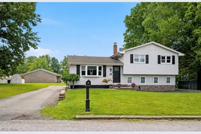 273 Blueberry Drive, Columbiana, OH 44408 - Photo 2