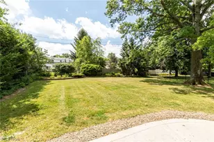 24100 Shaker Blvd, Huber Heights, OH 44122 - Photo 34