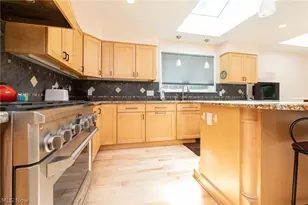 24100 Shaker Blvd, Huber Heights, OH 44122 - Photo 12