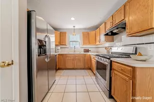 2477 W 5th St, Loveland, OH 44113 - Photo 10