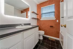 2477 W 5th St, Loveland, OH 44113 - Photo 22