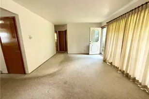 142 N Main Street N, Youngstown, OH 44515 - Photo 4