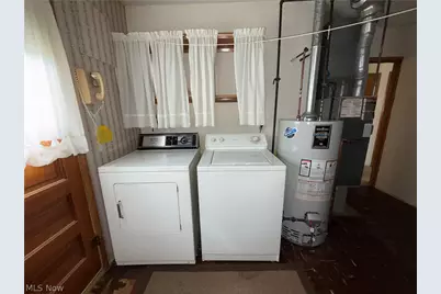 142 N Main Street N, Youngstown, OH 44515 - Photo 8