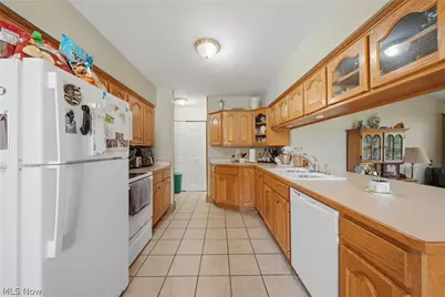1038 Hampton Drive, Macedonia, OH 44056 - Photo 6