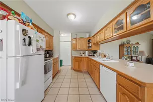 1038 Hampton Dr, Macedonia, OH 44056 - Photo 6