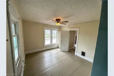 545 E Market Street, Cadiz, OH 43907 - Photo 18