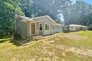 8470 Shadyview Ave NW, Clinton, OH 44216 - Photo 2