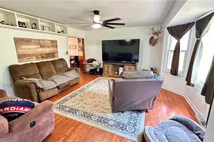 8470 Shadyview Ave NW, Clinton, OH 44216 - Photo 6