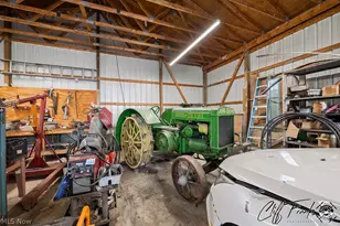 2011 Gordon Rd NW, Dover, OH 44622 - Photo 8