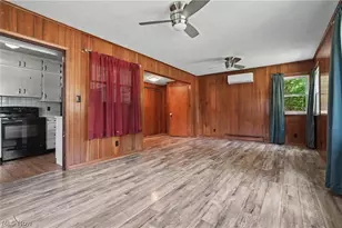 10528 Country Club Ln, Deerfield, OH 44449 - Photo 18