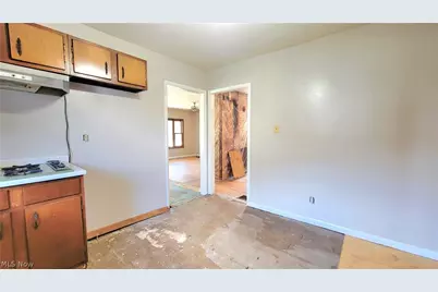 603 Poplar Avenue, Williamstown, WV 26187 - Photo 10