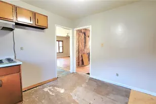 603 Poplar Ave, Williamstown, WV 26187 - Photo 10