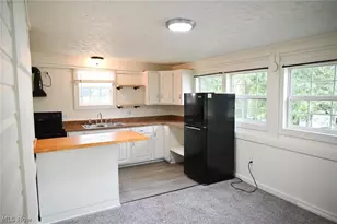 1055 Blue Ave, Zanesville, OH 43701 - Photo 2