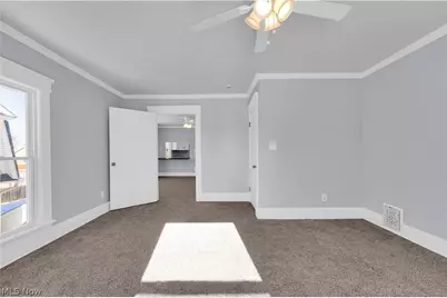 1026 W 4th Street #2/UP, Lorain, OH 44052 - Photo 6