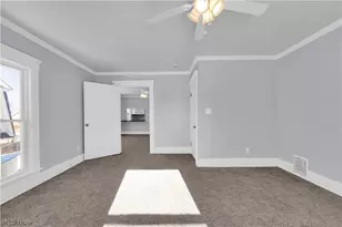 1026 W Fourth St, Lorain, OH 44052 - Photo 6