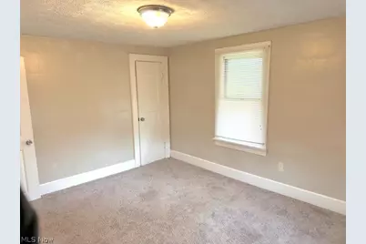 627 Roscoe Avenue, Akron, OH 44306 - Photo 16