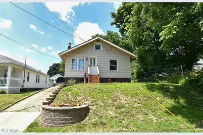 2696 Christensen Avenue, Akron, OH 44314 - Photo 2
