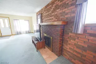 2696 Christensen Ave, Akron, OH 44314 - Photo 12