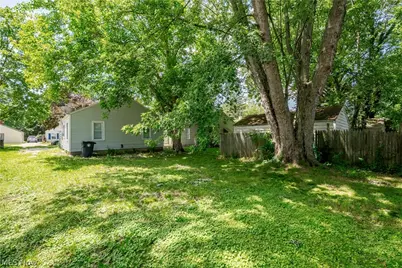 939 Clifford Avenue, Akron, OH 44306 - Photo 20