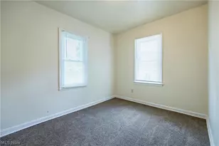 939 Clifford Ave, Akron, OH 44306 - Photo 12