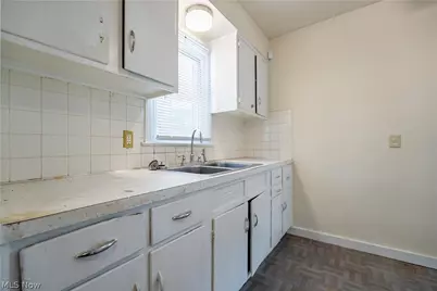 939 Clifford Avenue, Akron, OH 44306 - Photo 10