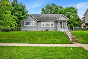 310 N 10th St, Cambridge, OH 43725 - Photo 6