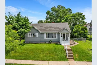 310 N 10th Street, Cambridge, OH 43725 - Photo 2