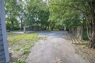 12707 Harvard Ave, Loveland, OH 44105 - Photo 18
