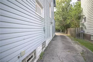 12707 Harvard Ave, Loveland, OH 44105 - Photo 16