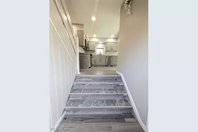 351 Essex Road, Vermilion, OH 44089 - Photo 2