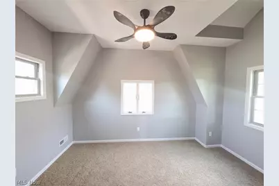 351 Essex Road, Vermilion, OH 44089 - Photo 10
