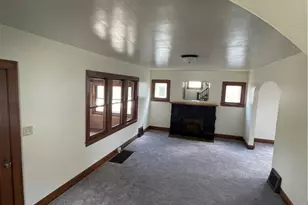 609 1st St NE, Massillon, OH 44646 - Photo 6