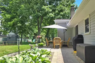 4320 Wedgewood Dr, Austintown, OH 44511 - Photo 2