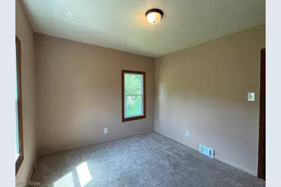 105 Church Street, Weirton, WV 26062 - Photo 6