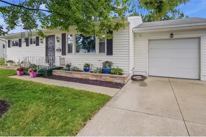 759 Orrville Avenue, Cuyahoga Falls, OH 44221 - Photo 2