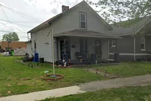 521 Locust St, Coshocton, OH 43812 - Photo 1