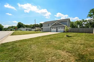 246 Columbine Ave, Akron, OH 44312 - Photo 40