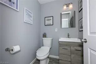 246 Columbine Ave, Akron, OH 44312 - Photo 12