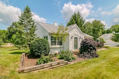 118 Kensington Court, Aurora, OH 44202 - Photo 2