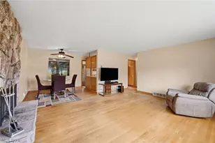2075 Heatherlane Dr, Grandview Heights, OH 44147 - Photo 14