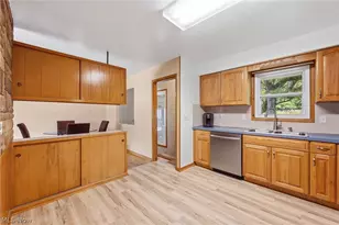 2075 Heatherlane Dr, Grandview Heights, OH 44147 - Photo 18
